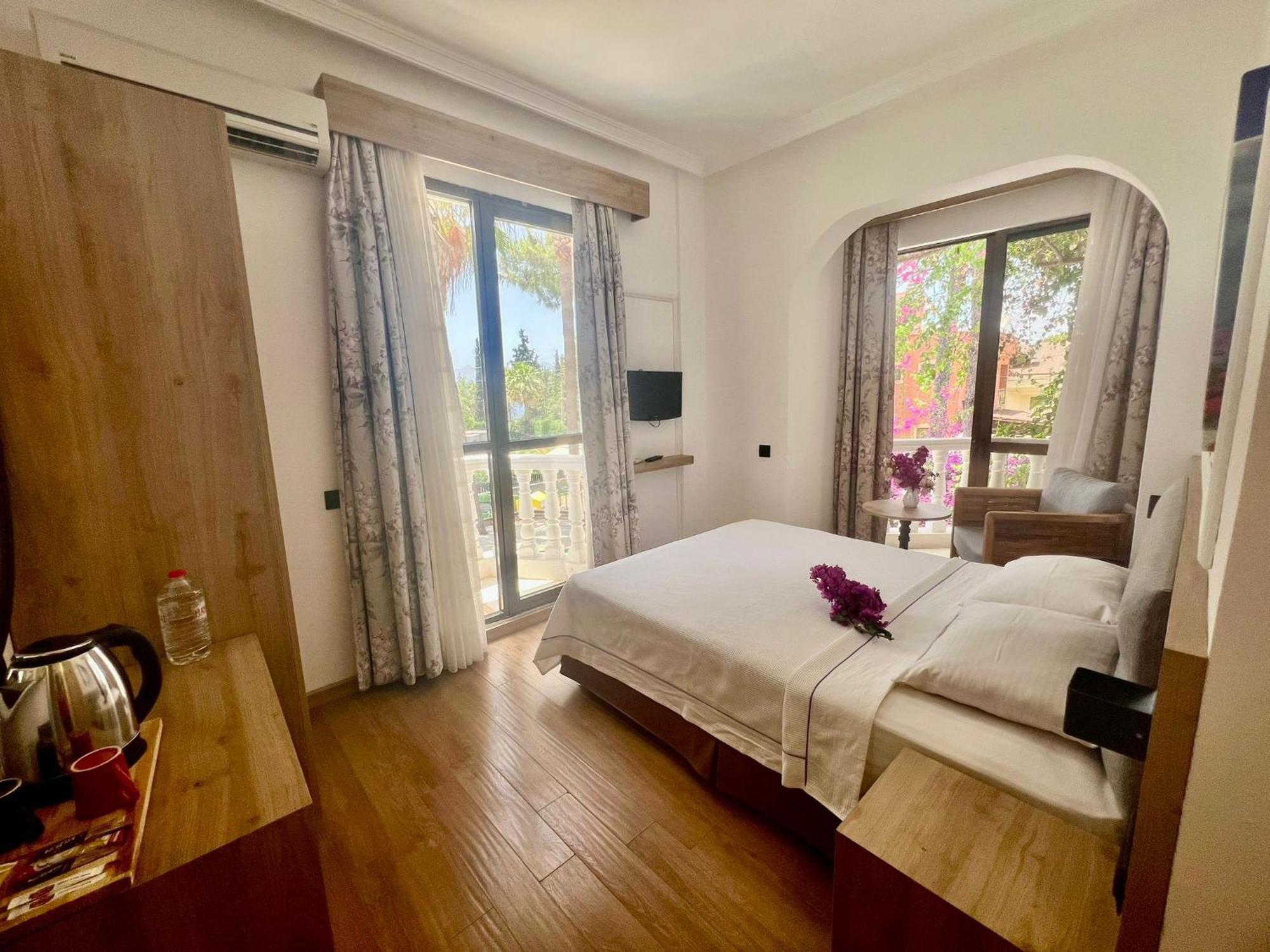Carikci Hotel Marmaris Exterior foto